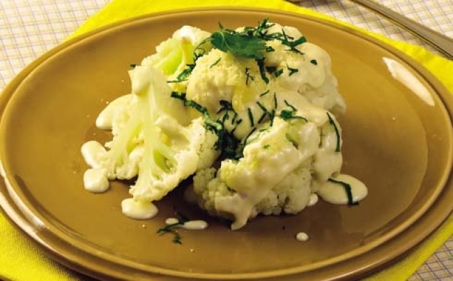 Coliflor en salsa tres quesos